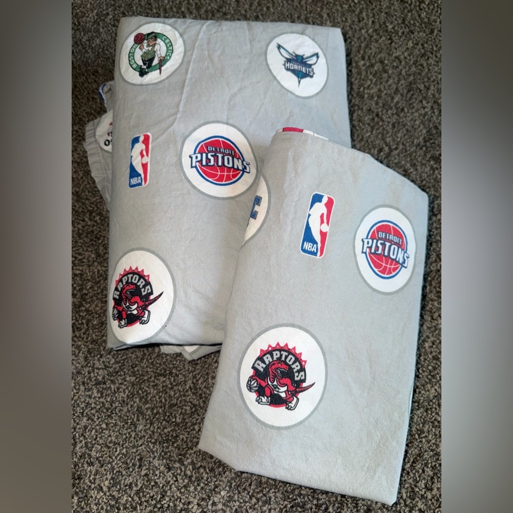 Pottery Barn Teen Eastern Conference NBA Basketball FULL FLAT sheet + Pillowcase